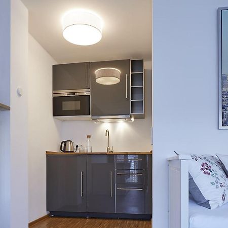 Nonstop Hotel Augsburg - Ubernacht - Hostelhotelhome Екстериор снимка