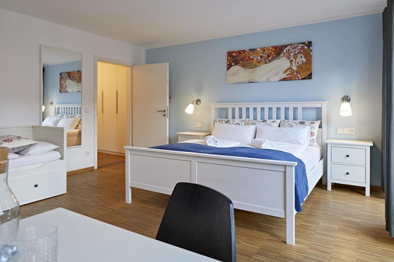 Nonstop Hotel Augsburg - Ubernacht - Hostelhotelhome Екстериор снимка