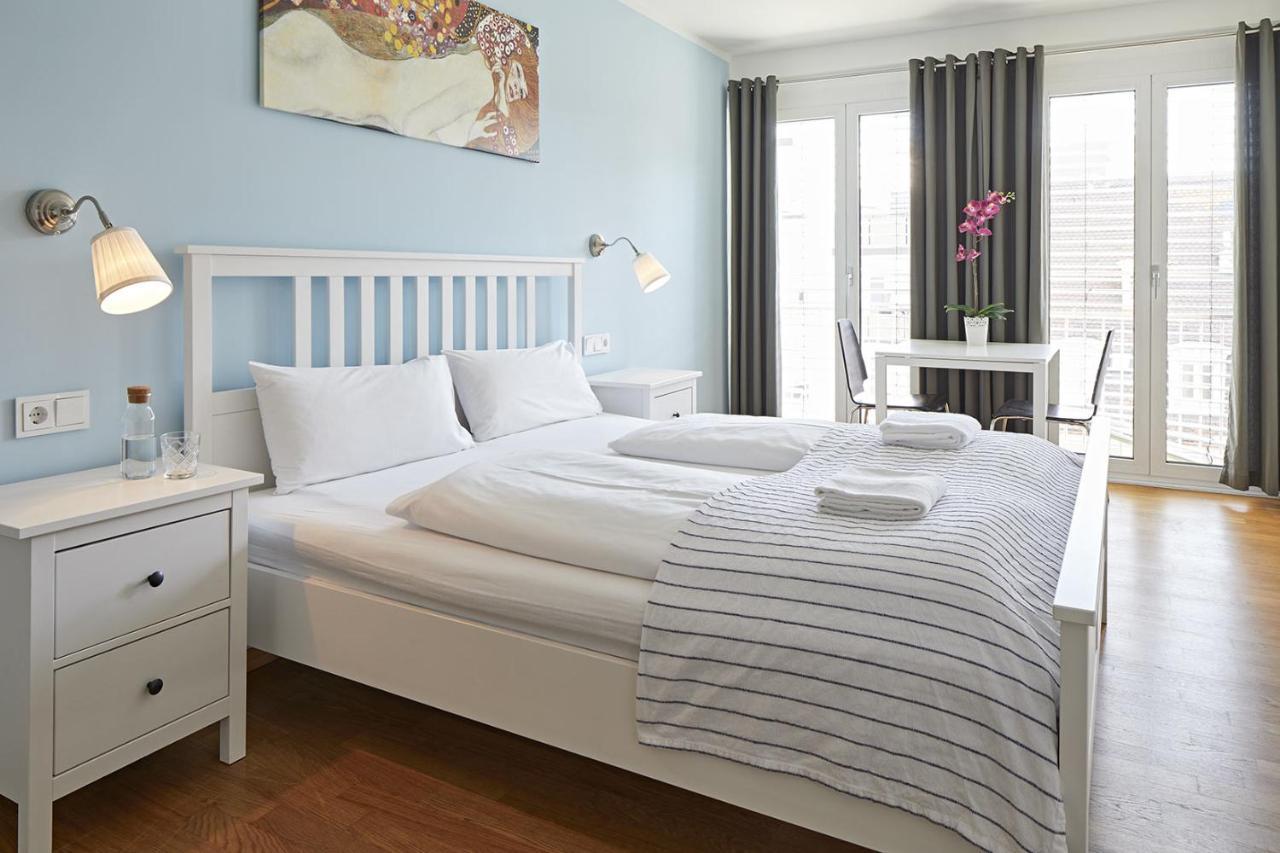 Nonstop Hotel Augsburg - Ubernacht - Hostelhotelhome Екстериор снимка