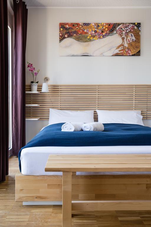 Nonstop Hotel Augsburg - Ubernacht - Hostelhotelhome Екстериор снимка