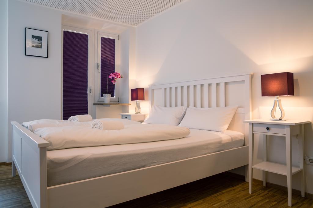 Nonstop Hotel Augsburg - Ubernacht - Hostelhotelhome Екстериор снимка