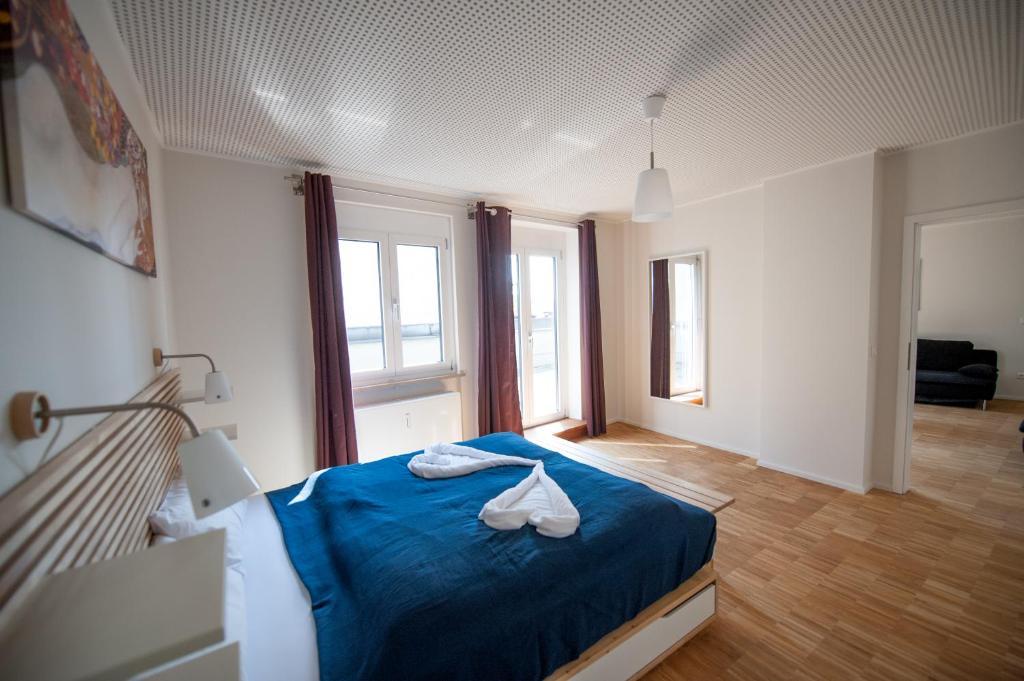 Nonstop Hotel Augsburg - Ubernacht - Hostelhotelhome Стая снимка
