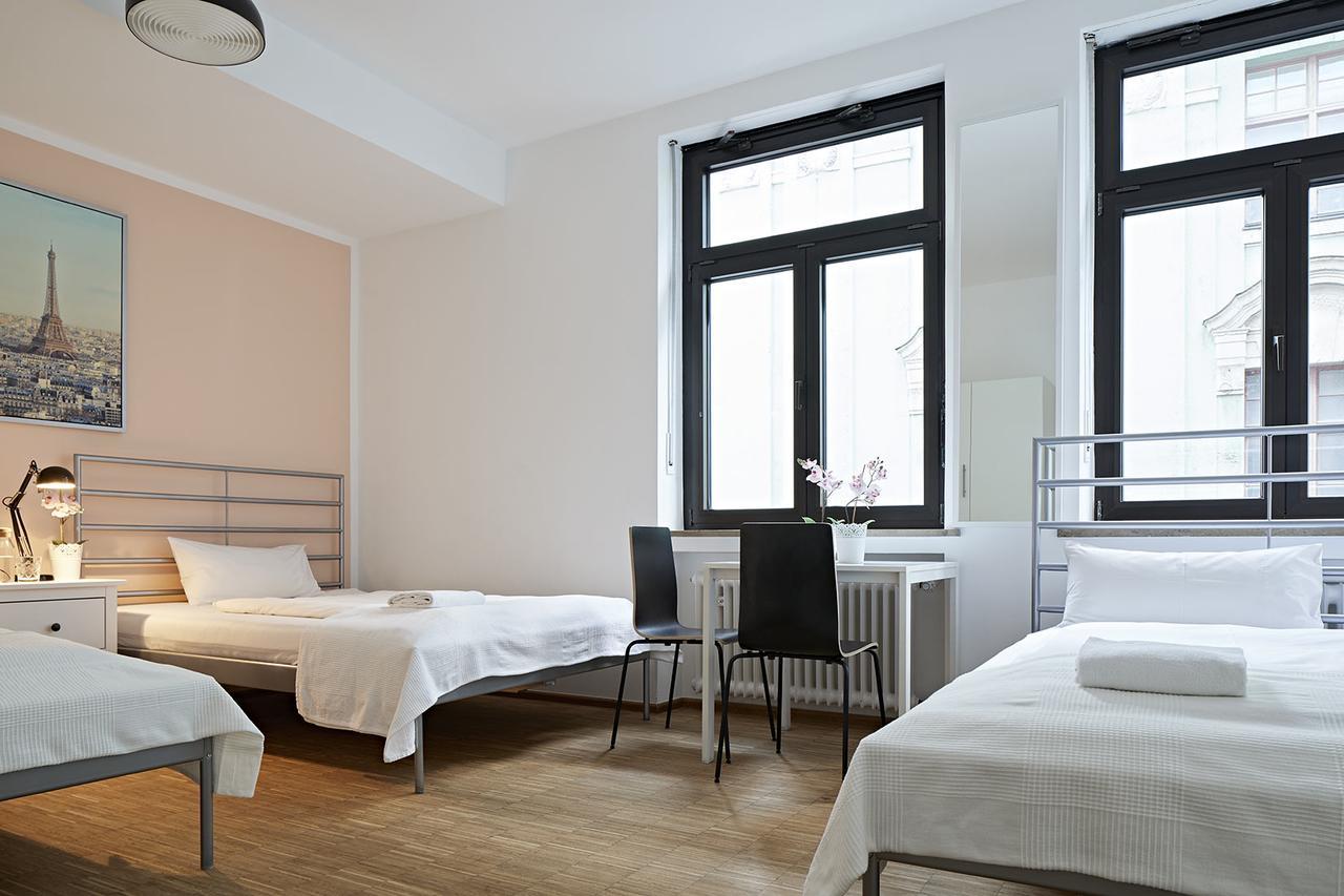 Nonstop Hotel Augsburg - Ubernacht - Hostelhotelhome Екстериор снимка