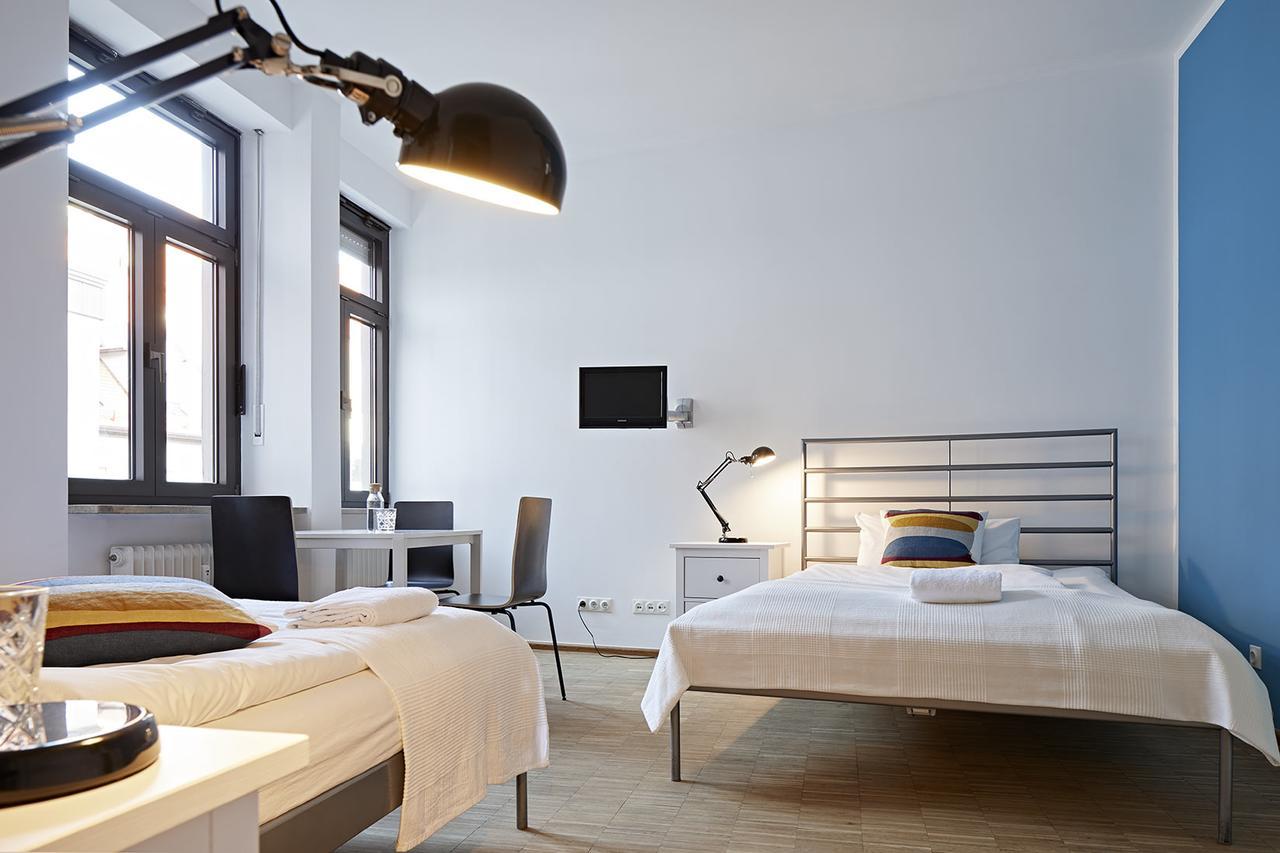 Nonstop Hotel Augsburg - Ubernacht - Hostelhotelhome Екстериор снимка