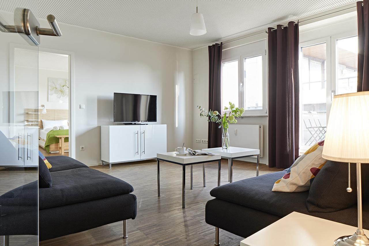 Nonstop Hotel Augsburg - Ubernacht - Hostelhotelhome Екстериор снимка