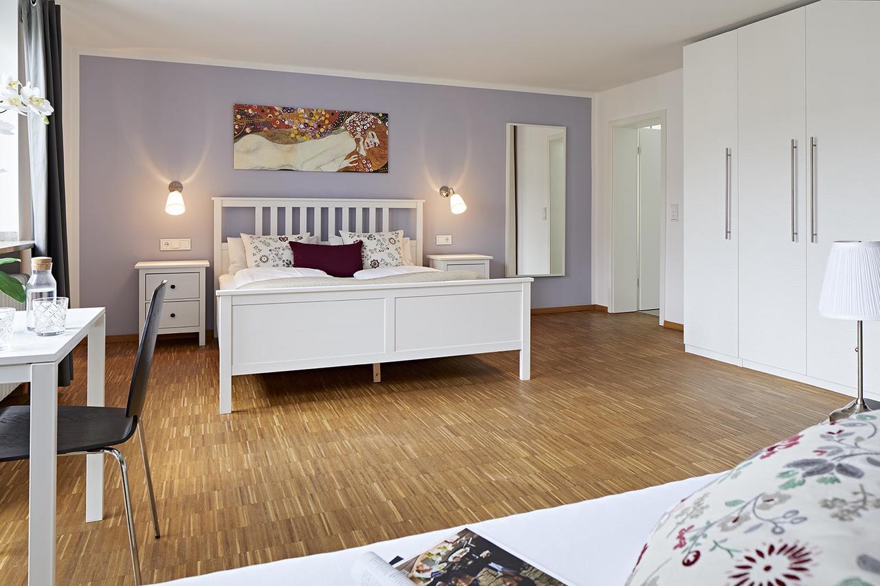 Nonstop Hotel Augsburg - Ubernacht - Hostelhotelhome Екстериор снимка