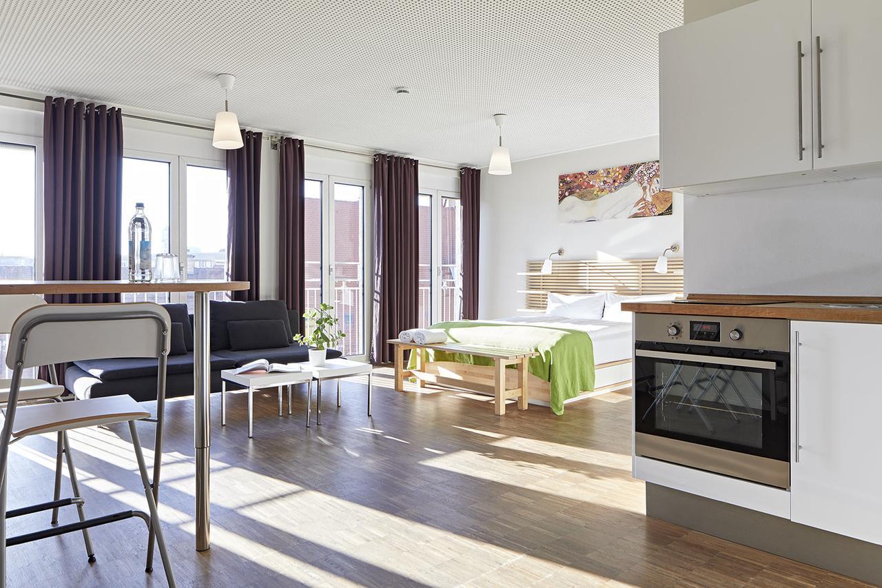 Nonstop Hotel Augsburg - Ubernacht - Hostelhotelhome Екстериор снимка
