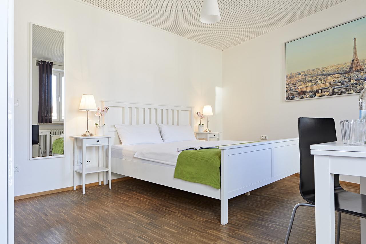 Nonstop Hotel Augsburg - Ubernacht - Hostelhotelhome Екстериор снимка